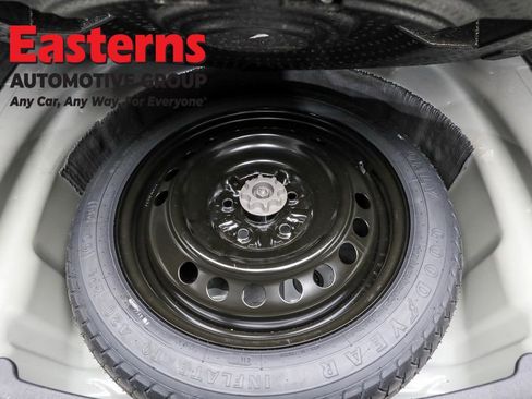 Used 2024 Toyota Camry SE image 37