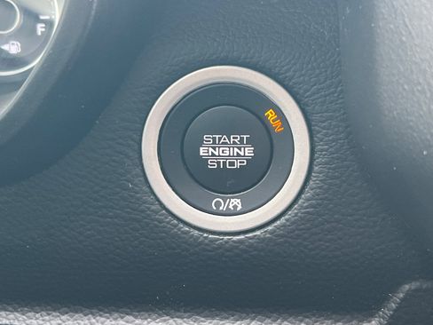 Used 2021 RAM 1500 Big Horn image 22