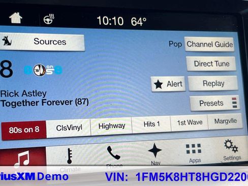 Used 2017 Ford Explorer Platinum image 29