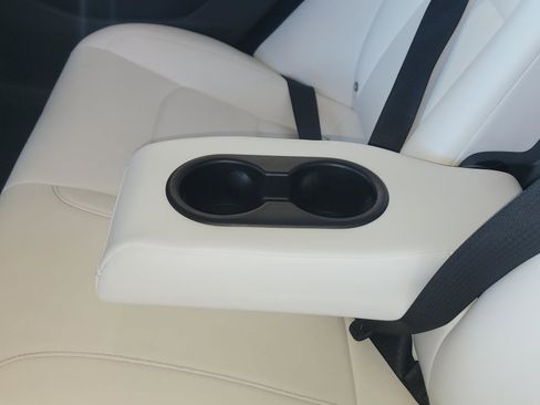 Used 2018 Tesla Model 3 Long Range AWD/4WD image 27