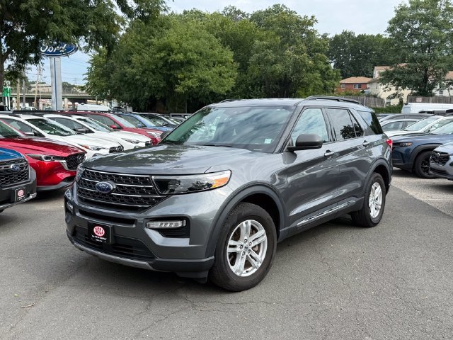 Used 2023 Ford Explorer XLT w/ Equipment Group 202A AWD/4WD image 1