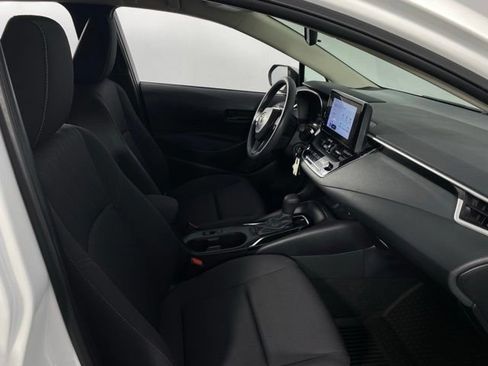 Used 2025 Toyota Corolla LE FWD image 15