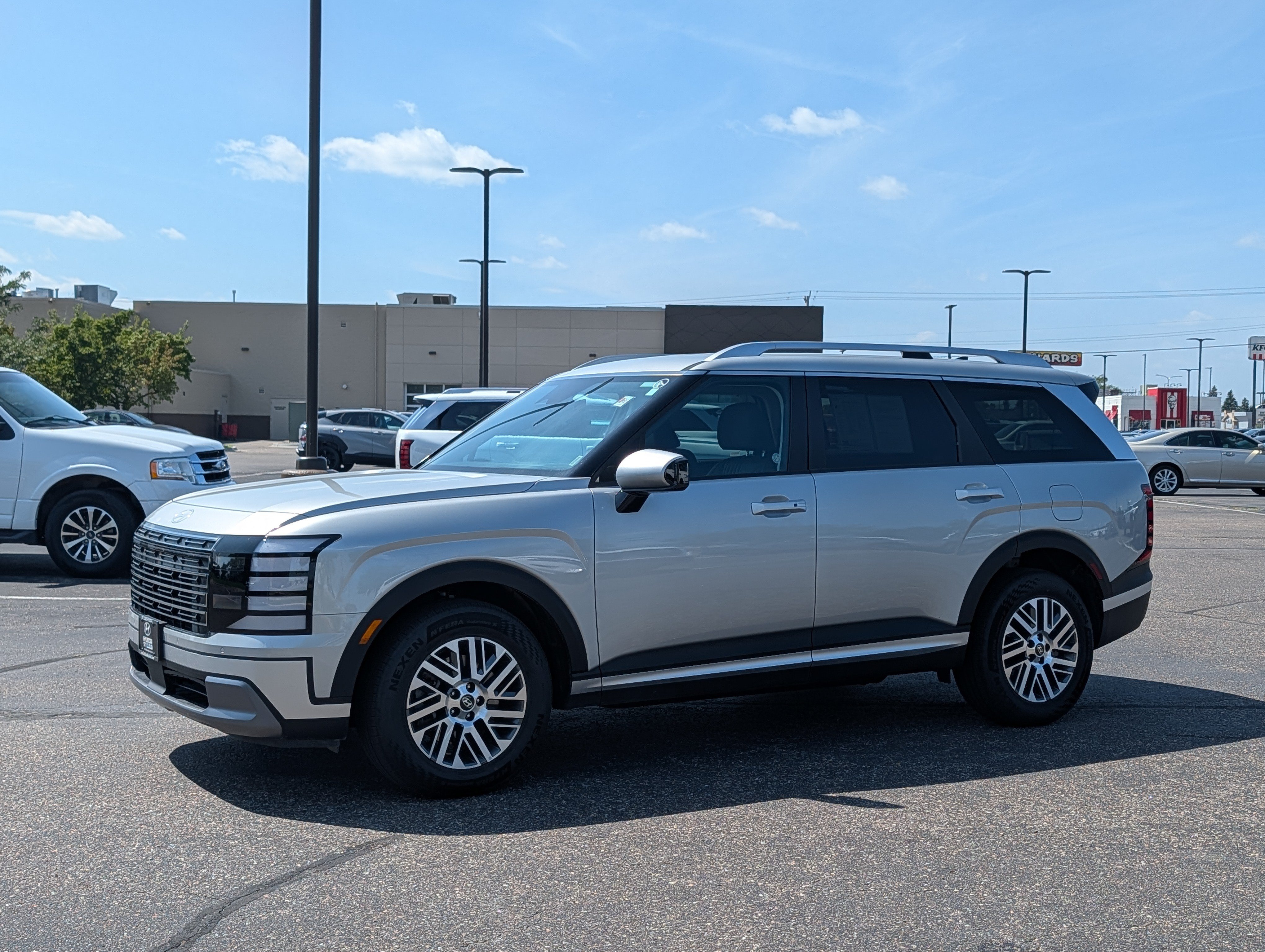 Used 2026 Hyundai Palisade SEL AWD/4WD image 1