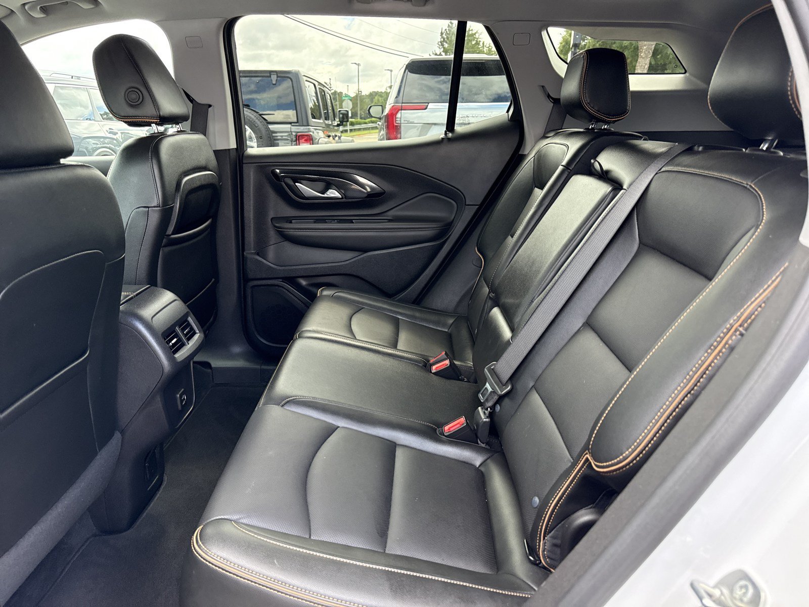Used 2024 GMC Terrain AT4 w/ Tech Package AWD/4WD image 14