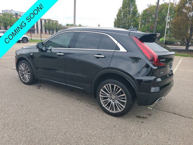 Used 2024 Cadillac XT4 Premium Luxury AWD/4WD image 6
