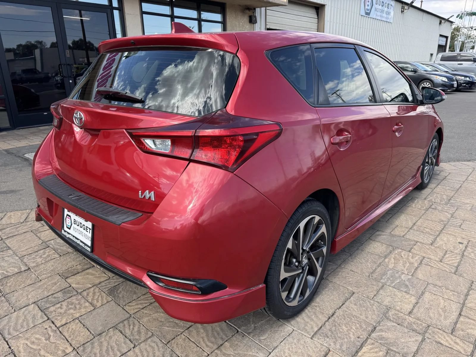 Used 2017 Toyota Corolla iM w/ All-Weather Mat Package FWD image 2