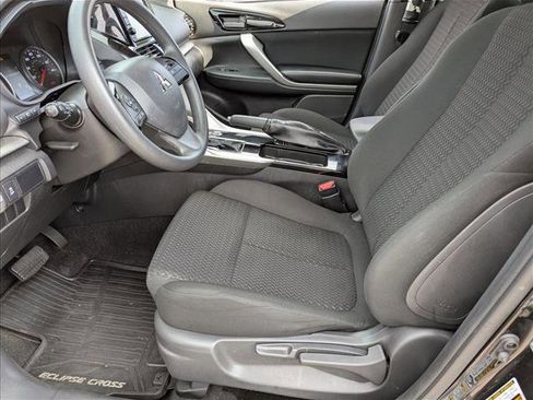 Used 2024 Mitsubishi Eclipse Cross ES image 11