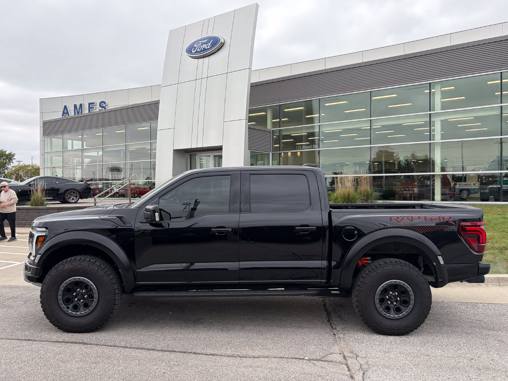 Used 2025 Ford F150 Raptor AWD/4WD image 3