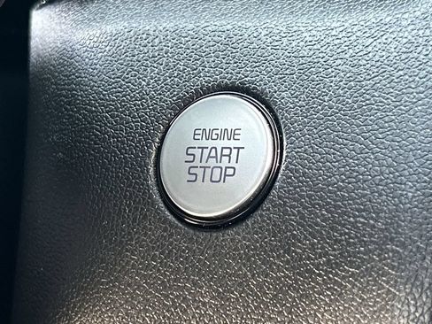 Used 2023 Kia Sorento S FWD image 17