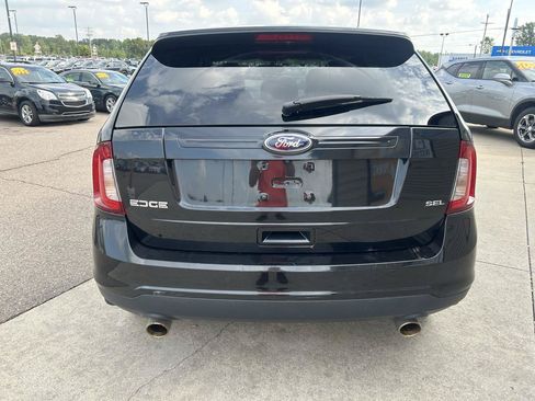 Used 2013 Ford Edge SEL w/ Black-White Styling Pkg FWD image 6