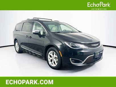 Used 2020 Chrysler Pacifica Limited w/ Advanced Safetytec Group