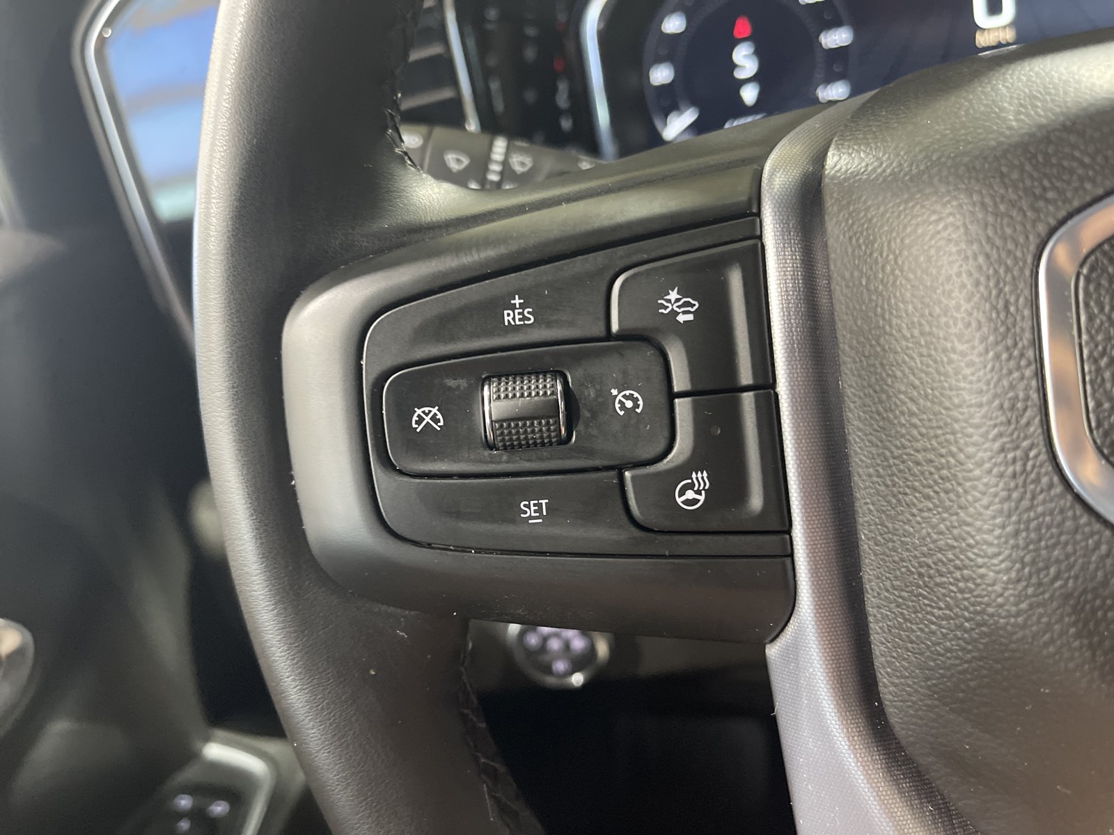 Used 2024 GMC Sierra 1500 Elevation AWD/4WD image 32