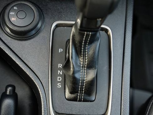 Used 2023 Ford Ranger Lariat w/ Equipment Group 501A High image 23