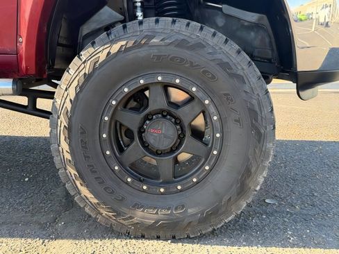 Used 2015 RAM 3500 Tradesman w/ Chrome Appearance Group image 9