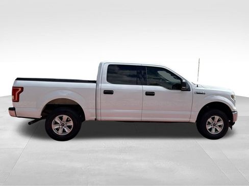 Used 2017 Ford F150 XLT w/ Equipment Group 301A Mid AWD/4WD image 9
