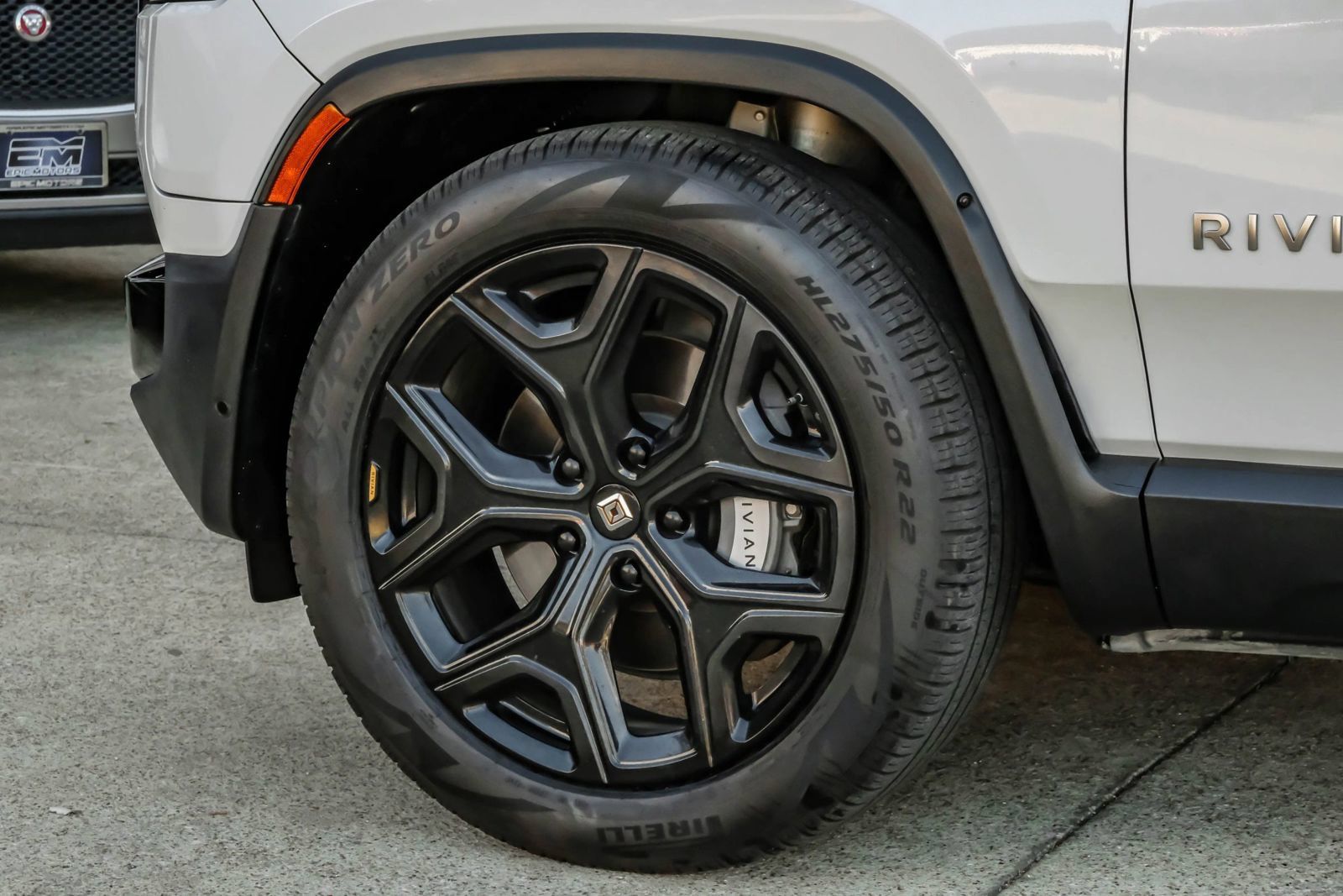 Used 2024 Rivian R1S Adventure Dual AWD/4WD image 68