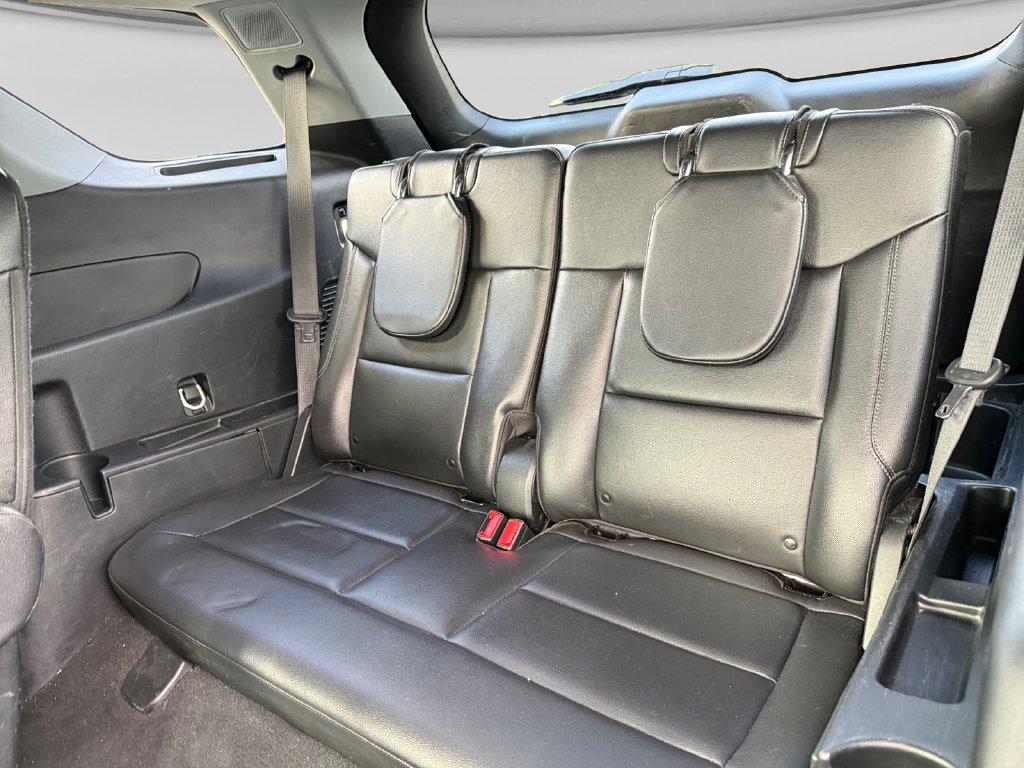 Used 2023 Ford Explorer Limited AWD/4WD image 23