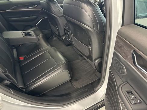 Used 2024 Jeep Grand Cherokee Limited 4xe image 30