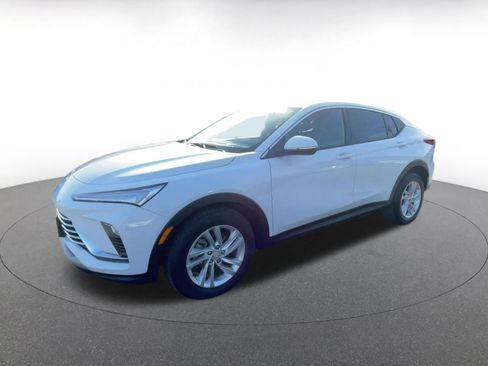 Used 2025 Buick Envista Preferred image 8