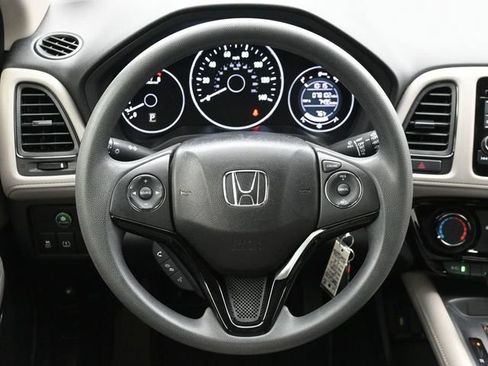 Used 2017 Honda HR-V LX image 22