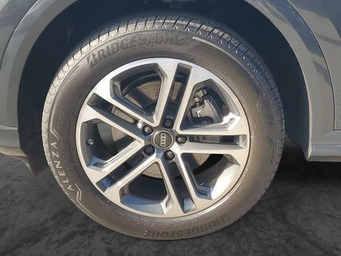 Used 2025 Audi Q5 Premium w/ Convenience Package AWD/4WD image 5