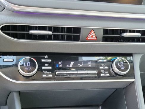 Certified 2022 Hyundai Sonata Limited FWD image 23