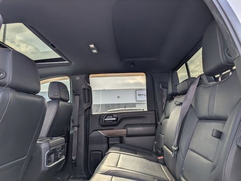 Used 2021 Chevrolet Silverado 2500 High Country w/ Z71 Off-Road Package image 10