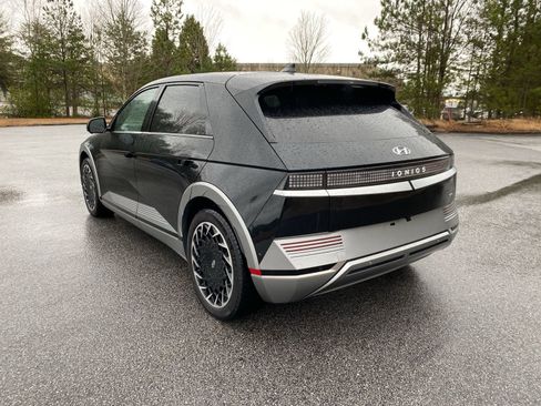 Used 2024 Hyundai Ioniq 5 Limited image 4