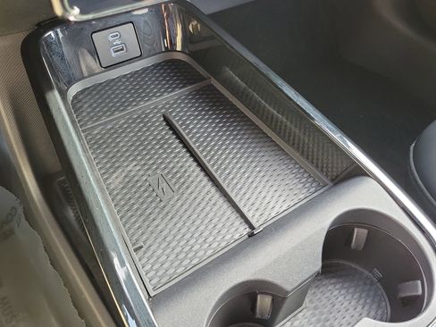 Used 2021 Ford Mustang Mach-E Select image 18