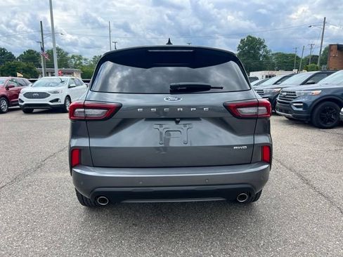 Certified 2023 Ford Escape ST-Line Select w/ Tech Pack #2 AWD/4WD image 5
