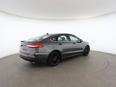 Used 2020 Ford Fusion SE w/ Equipment Group 151A image 18