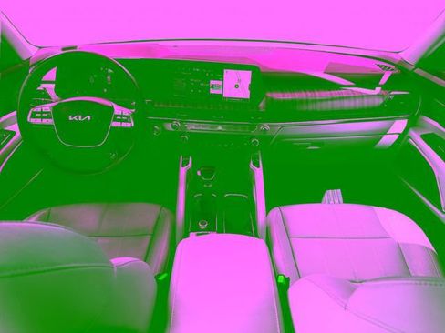 Used 2024 Kia Telluride EX w/ EX Captain's Chair Package FWD image 39