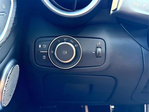 Used 2022 Alfa Romeo Giulia Ti image 18