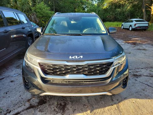 Used 2023 Kia Seltos S w/ Navigation Package AWD/4WD image 10