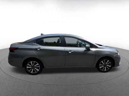 Used 2025 Nissan Versa SV image 16