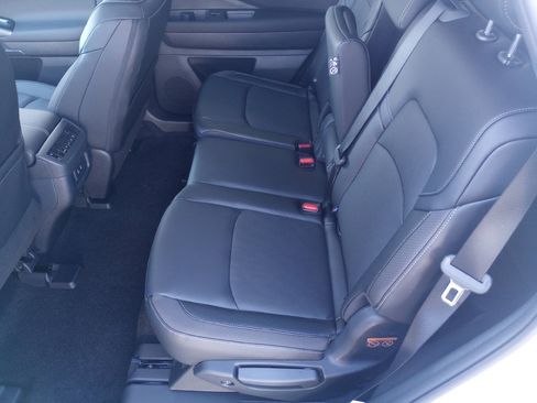 New 2026 Nissan Pathfinder SL FWD image 13