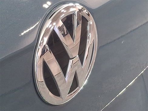 Used 2020 Volkswagen Tiguan SEL w/ 3rd Row Seat Package image 30