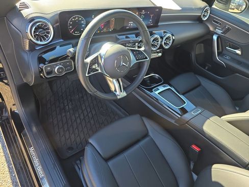 Used 2024 Mercedes-Benz CLA 250 4MATIC image 9