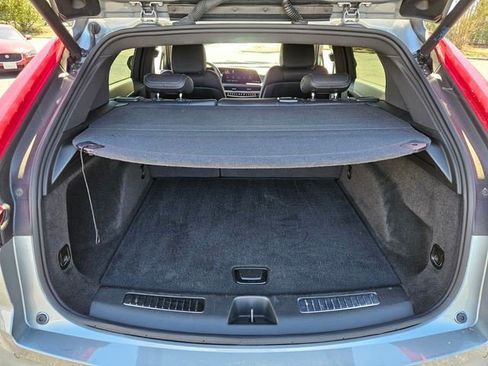 Certified 2025 Cadillac XT4 Premium Luxury image 16