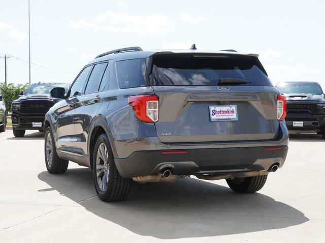 Used 2022 Ford Explorer XLT w/ Equipment Group 202A RWD image 9