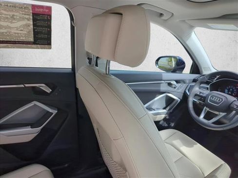 Used 2025 Audi Q3 2.0T Premium image 22