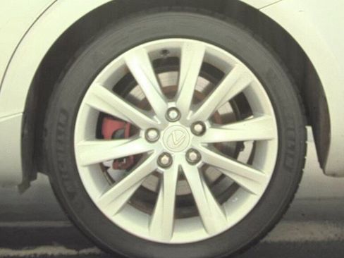 Used 2016 Lexus IS 200t RWD image 7