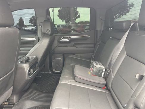 Used 2022 Chevrolet Silverado 1500 LTZ AWD/4WD image 12