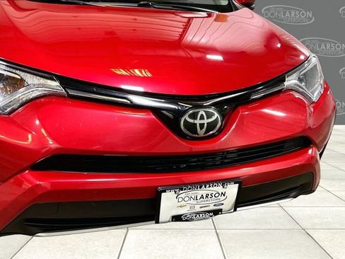 Used 2017 Toyota RAV4 XLE w/ Plus Special Value Package AWD/4WD image 10