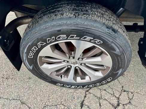 Used 2015 Ford F150 King Ranch w/ Equipment Group 601A Luxury image 39