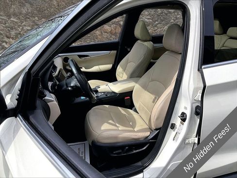 Used 2019 INFINITI QX50 Luxe w/ Navigation Package FWD image 22