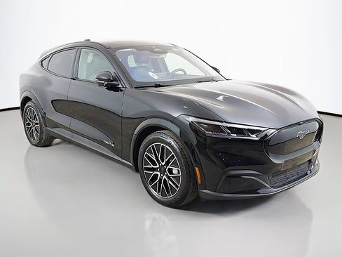 Used 2025 Ford Mustang Mach-E Premium AWD/4WD image 2