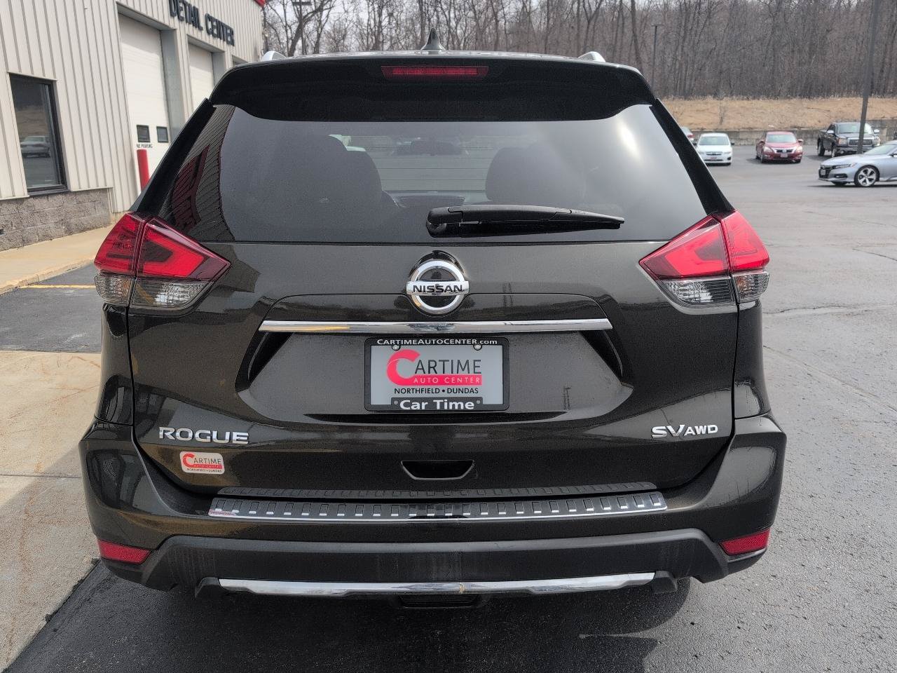 Used 2017 Nissan Rogue SV AWD/4WD image 7
