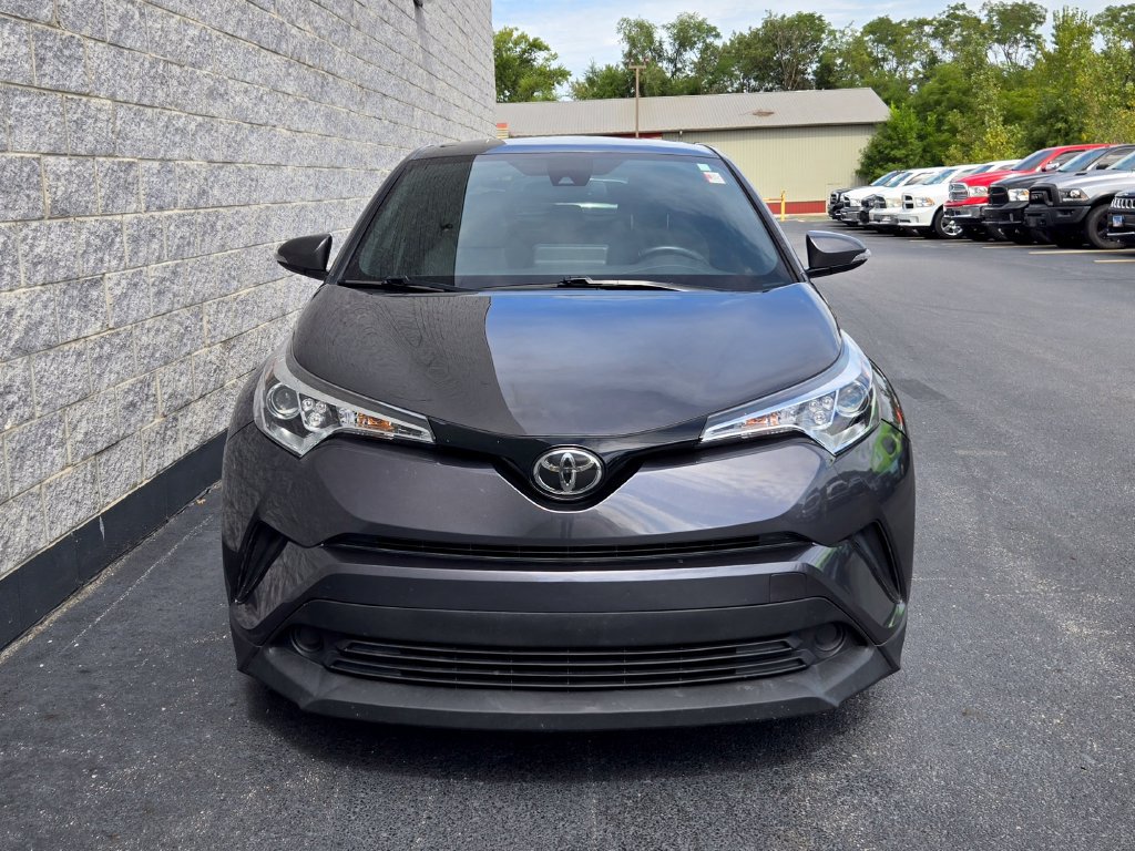 Used 2019 Toyota C-HR XLE FWD image 8
