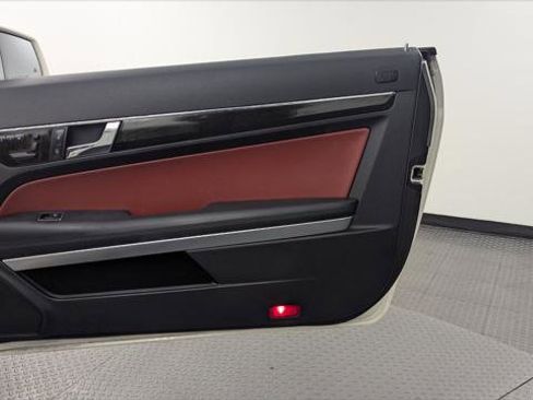 Used 2012 Mercedes-Benz E 350 Cabriolet image 20